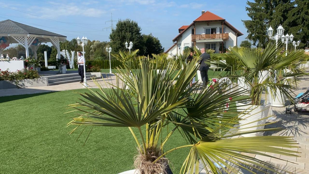 Landhotel Grabinger Schwandorf in Bayern Exteriér fotografie